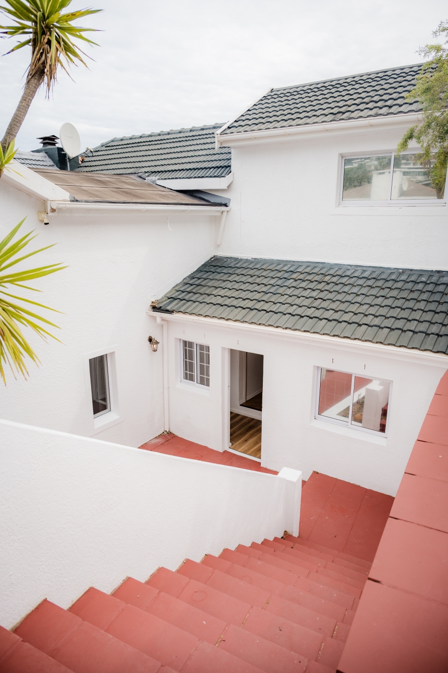 5 Bedroom Property for Sale in Camps Bay Western Cape